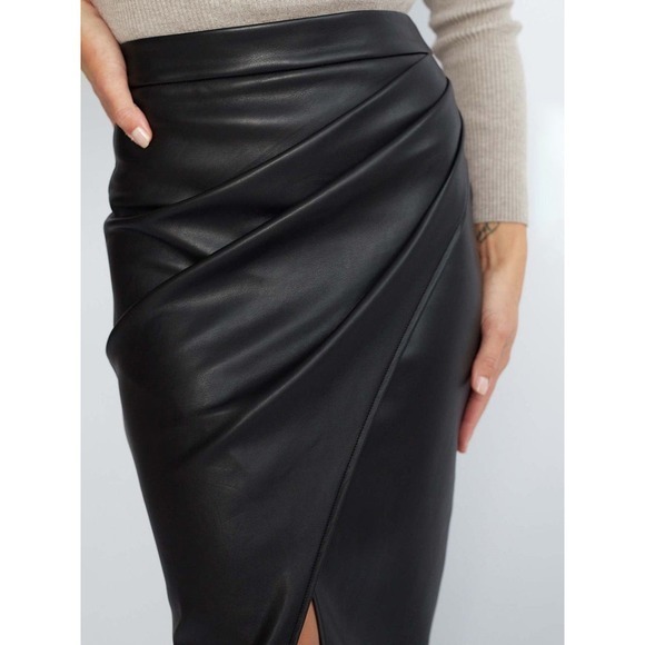 Commense Pleated Split PU Leather Skirt black size S - Picture 5 of 7